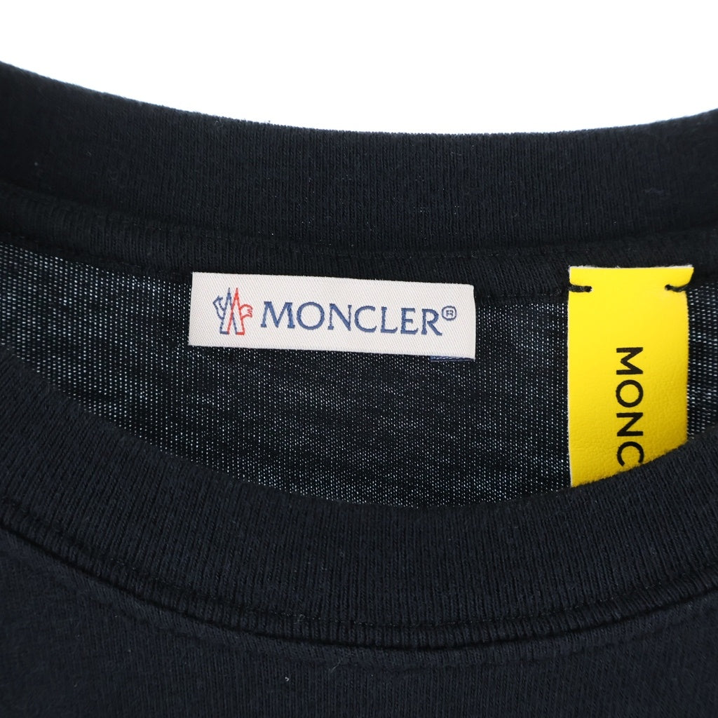 MONCLER GENIUS(モンクレール ジーニアス) ×FRAGMENT MAGLIA T-SHIRT フラグメント フロントロゴプリントTシャツ 半袖クルーネックカットソー ブラック F209U8C70710 8392B