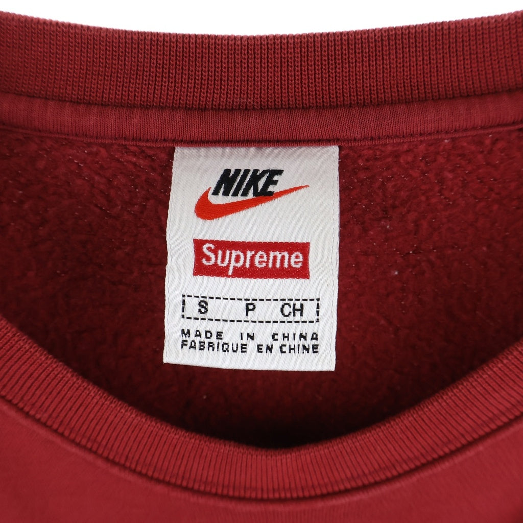 SUPREME(シュプリーム) 18AW ×NIKE Crewneck ナイキ 胸ロゴワッペン クルーネックスウェットトレーナー レッド BQ3767-677