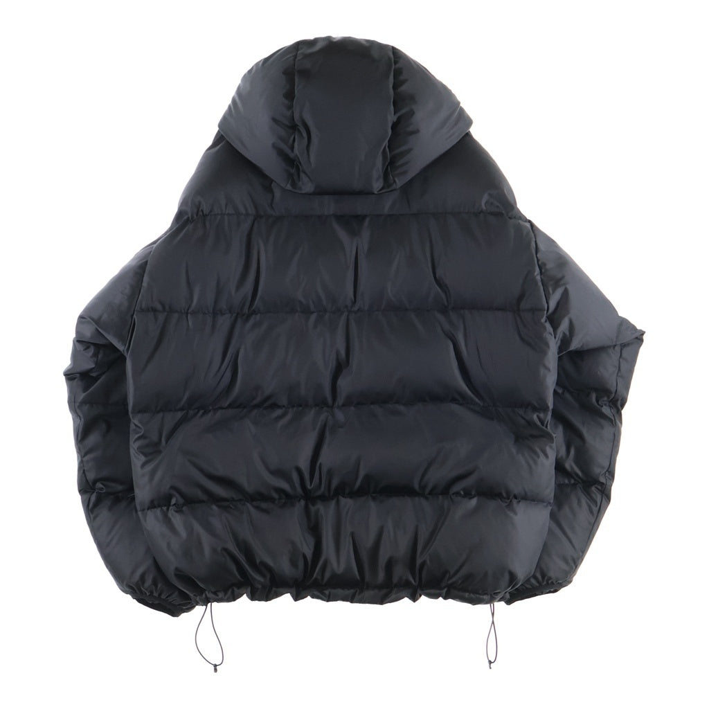 plllllleeeasse(プリーズ) 24AW PUFFER JACKET ロゴエンブロイダリー フーデッド パファー ダウンジャケット ブラック 24PLS-OT05