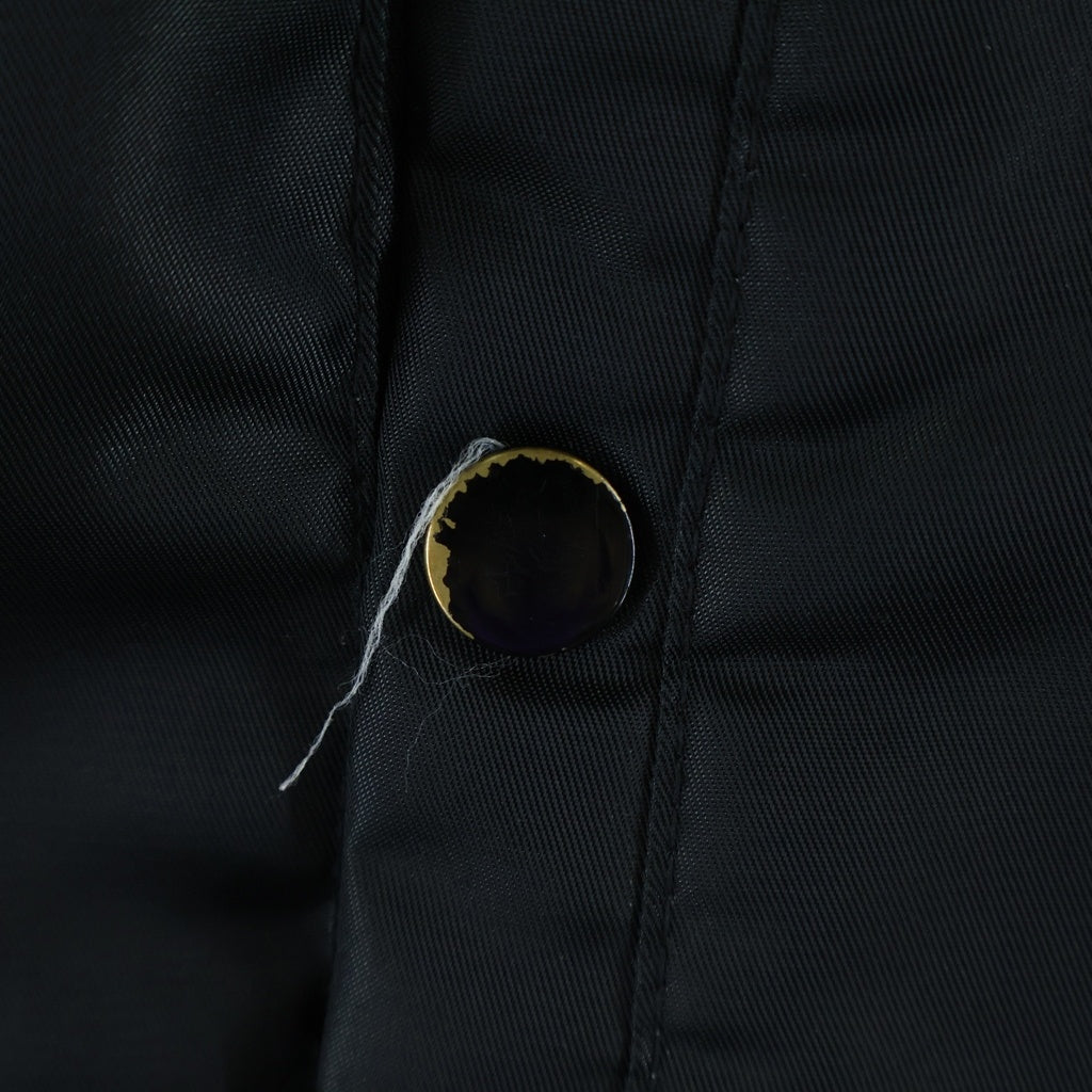 COMME des GARCONS(コムデギャルソン) AD2018 ニットスリーブ 裏地ボア ボタンダウン ロゴプリント ナイロンコーチジャケット ブラック SZ-J007