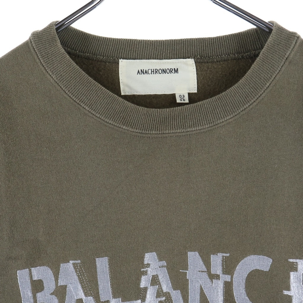 anachronorm(アナクローム) GLITCH EMBROIDERY SWEAT グリッチ フロントエンブロイダリー クルーネックスウェットシャツ トレーナー カーキ AN300