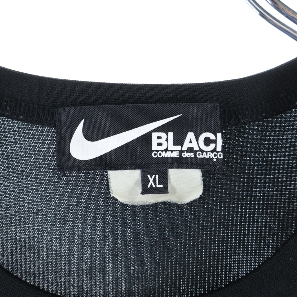 BLACK COMME des GARCONS(ブラックコムデギャルソン) AD2021 ×NIKE フロントロゴプリント クルーネック半袖Tシャツ カットソー ブラック 1G-T103