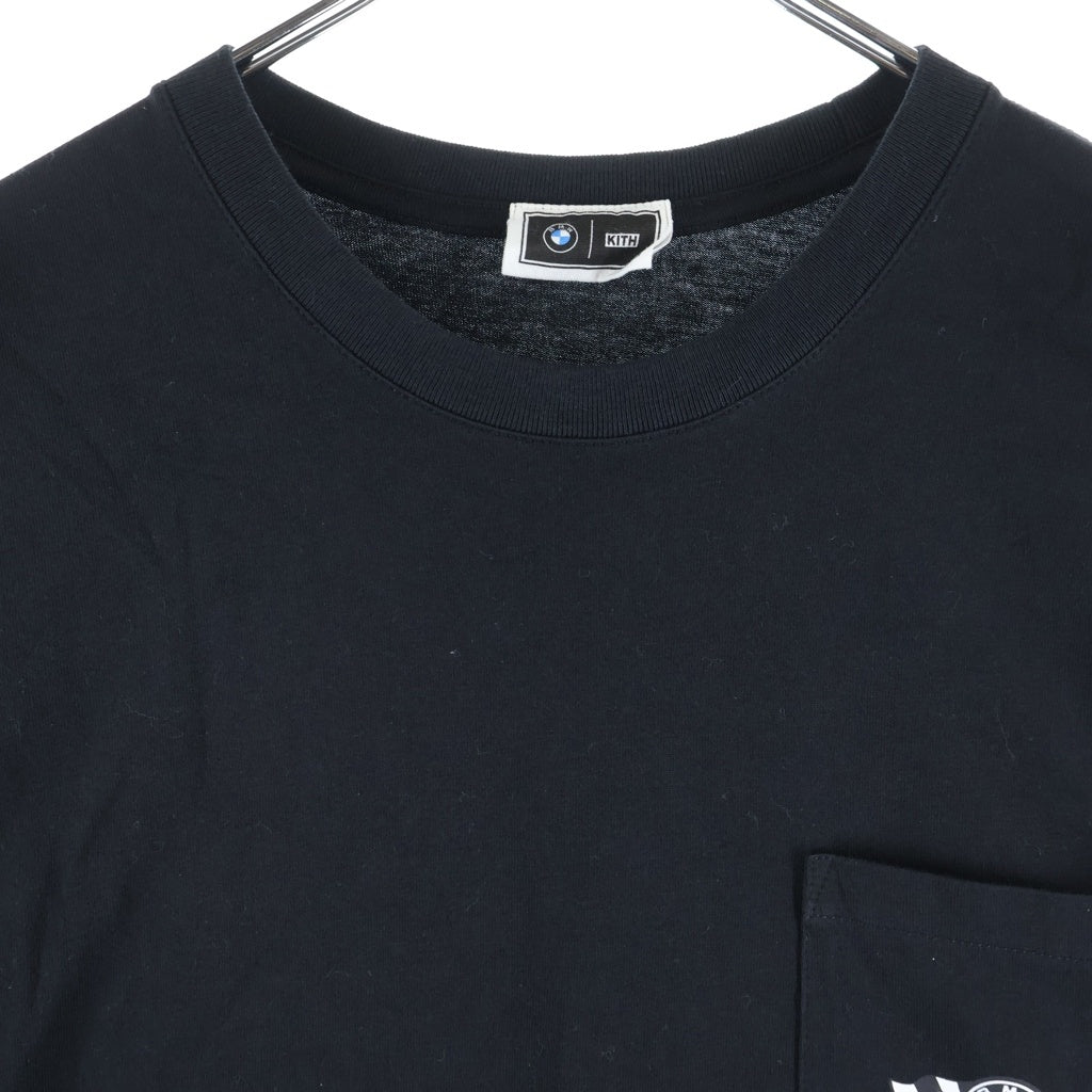 KITH(キス) 26AW BMW M3 Schematic Pocket Tee ビーエムダブリュー エムスリー スケマティック ポケット クルーネック 半袖Tシャツ カットソー ブラック 26-073-060-0164