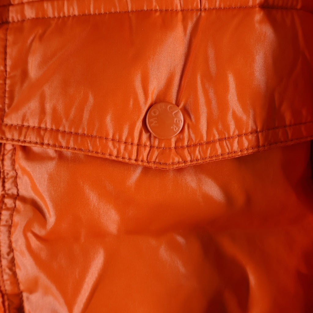 MONCLER(モンクレール) KARAKORUM カラコルム アームロゴワッペン フーデッドダウンジャケット オレンジ 41324/50/68950