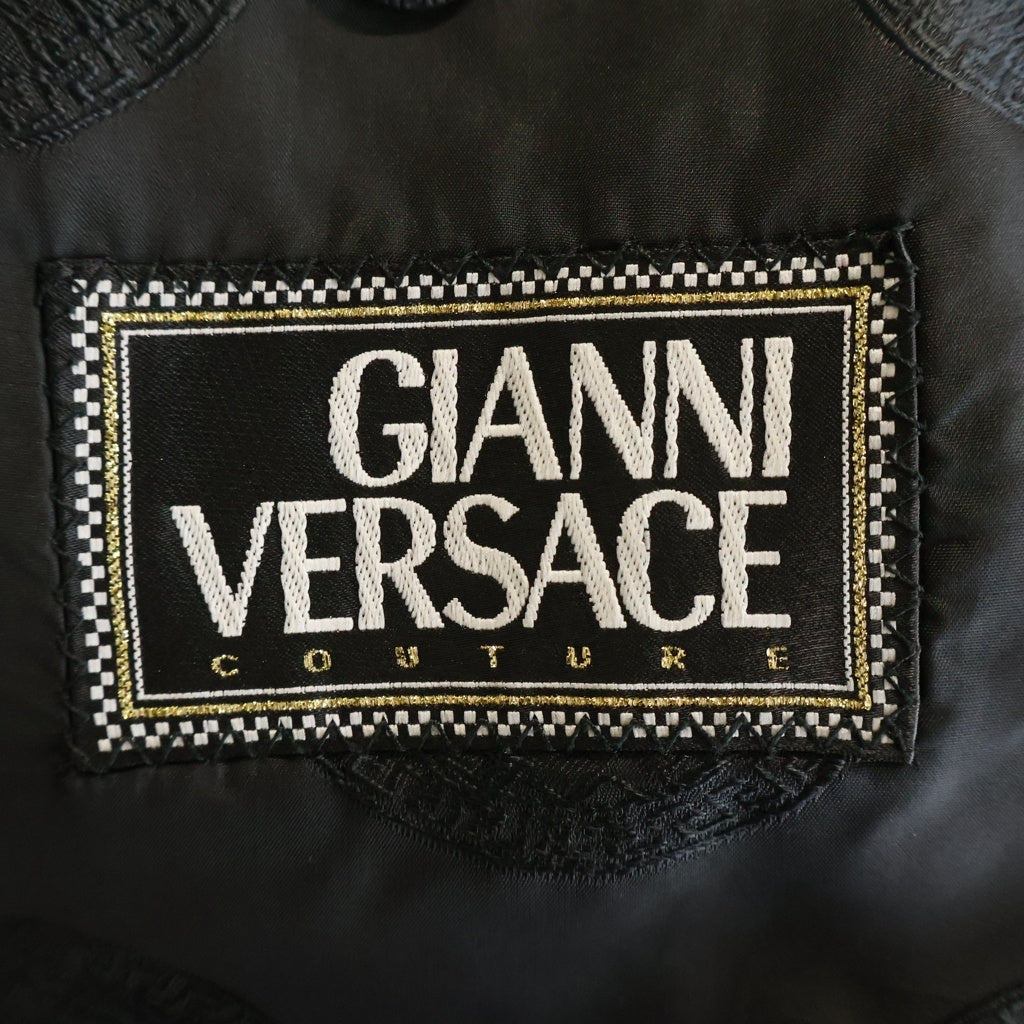 GIANNI VERSACE(ジャンニ ヴェルサーチ) 90S 4B ダブルブレスト グレカボタン 裏地メデューサ 肩バット入り テーラードジャケット ブラック 21W5VC