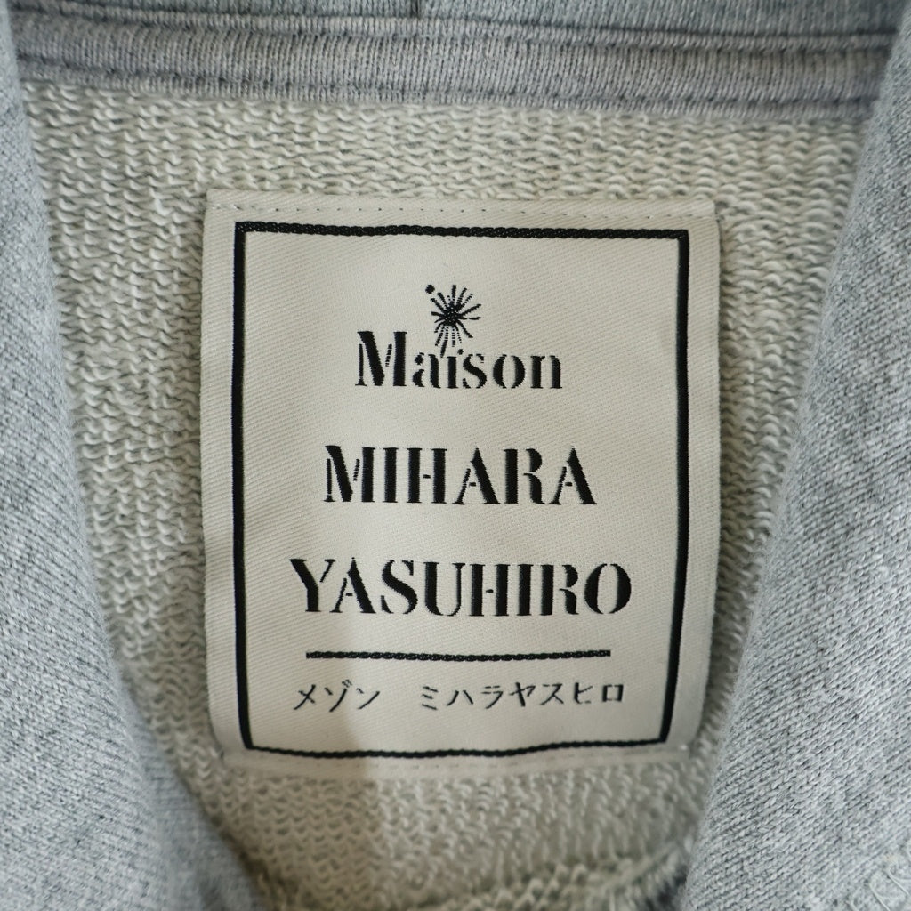 MAISON MIHARAYASUHIRO(メゾンミハラヤスヒロ) 23AW DISTRESSED HOODIE フロントスマイルプリント ダメージ加工 プルオーバースウェットパーカー フーディー グレー J11HD512