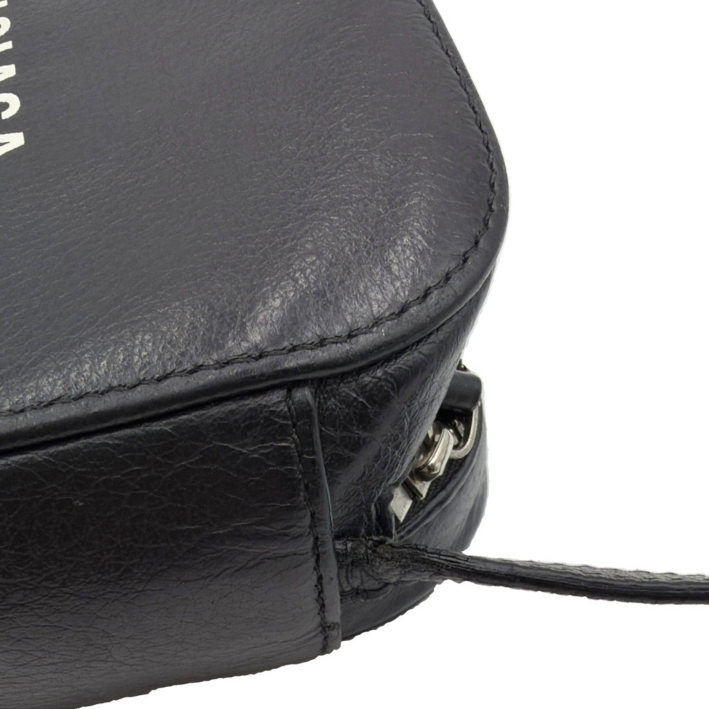 BALENCIAGA(バレンシアガ) EVERYDAY CAMERA BAG XS エブリデイ レザーショルダーカメラバッグ ブラック 652372 レディース