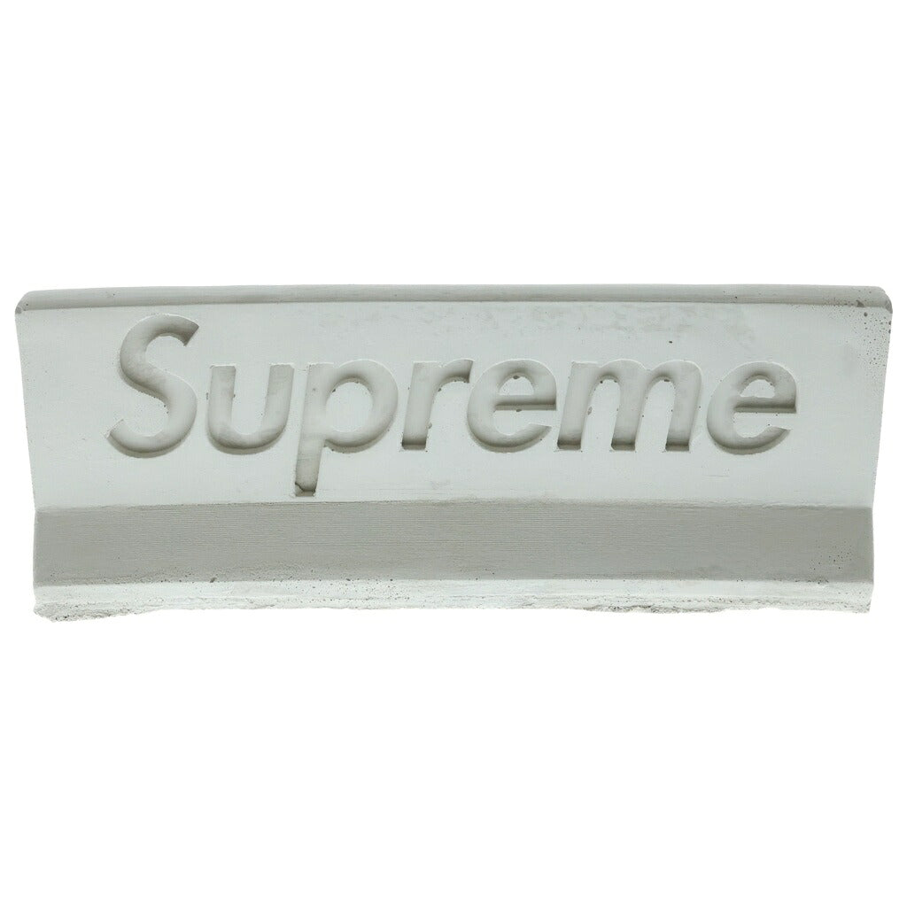 SUPREME(シュプリーム) 26SS ×Mini Materials 1:12 Scale Jersey Barrier ミニマテリアル 1:12スケール ジャージーバリア グレー ■