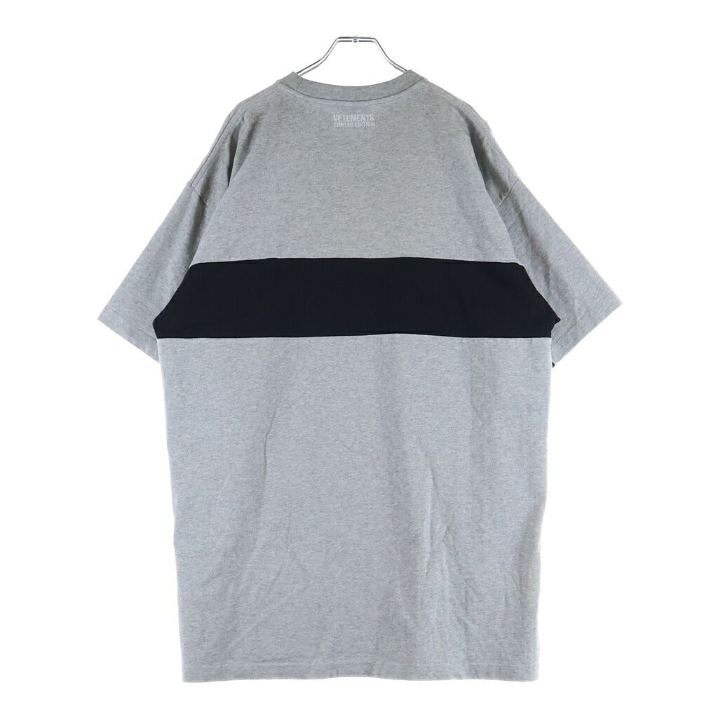 VETEMENTS(ヴェトモン) Horizontal Cut Up Logo Tee カットアップロゴ クルーネック半袖Tシャツ カットソー グレー