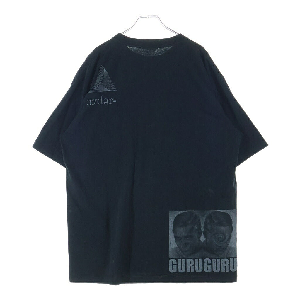 UNDERCOVER(アンダーカバー) 26SS GURUGURU Tee グルグル バックグラフィックプリントTシャツ 半袖クルーネックカットソー ブラック UP1F9801