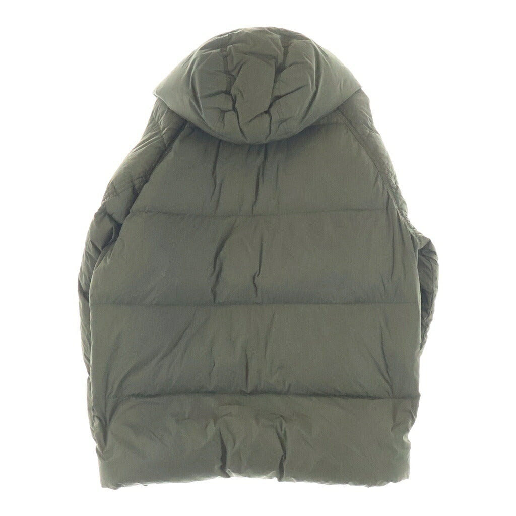 STONE ISLAND(ストーンアイランド) GARMENT DYED CRINKLE REPS RECYCLED NYLON DOWN ガーメントダイ ナイロンレップス ロゴワッペン フーデッドダウンジャケット カーキ 791540723