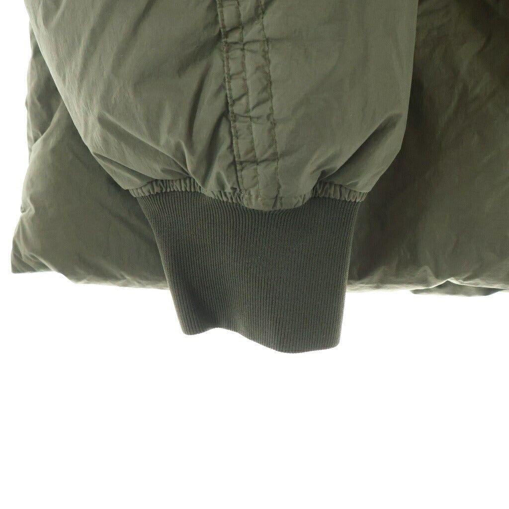STONE ISLAND(ストーンアイランド) GARMENT DYED CRINKLE REPS RECYCLED NYLON DOWN ガーメントダイ ナイロンレップス ロゴワッペン フーデッドダウンジャケット カーキ 791540723