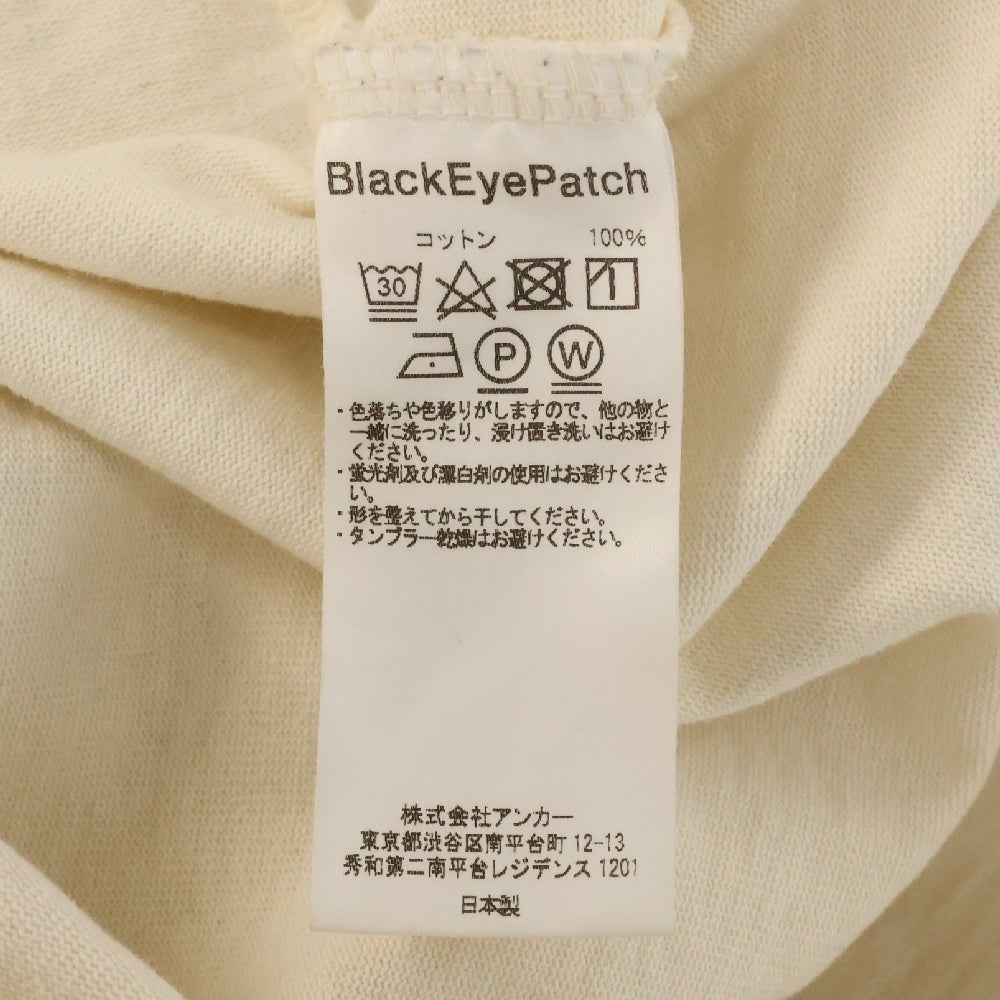 THE BLACK EYE PATCH(ブラックアイパッチ) ロゴワッペン付き ロングスリーブカットソー 長袖 ロンT ベージュ