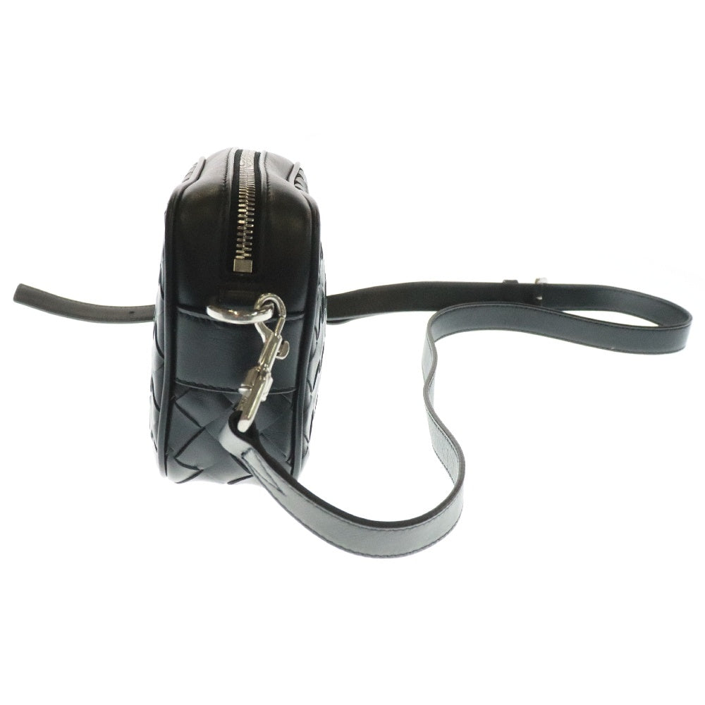 BOTTEGA VENETA(ボッテガヴェネタ) ミニ イントレチャート カメラ レザー ショルダーバッグ ブラック 765911 V2HL18803
