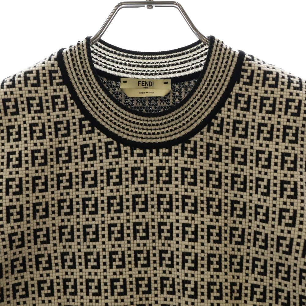 FENDI(フェンディ) FFロゴ ズッカ柄 レーヨン 半袖ニット Tシャツ カットソー ホワイト/ブラック レディース FZX649 AF4U
