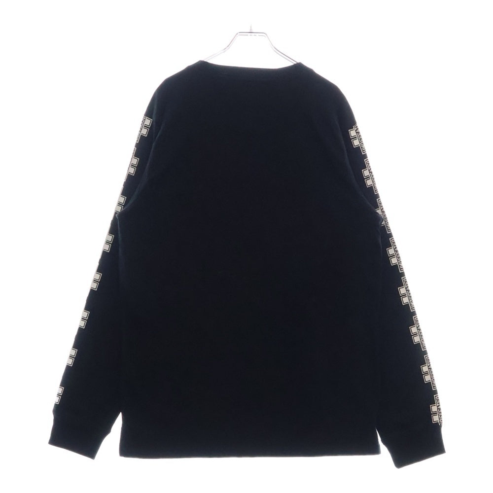UNDEFEATED(アンディフィーテッド) スリーブロゴプリント ポケット付き クルーネック 長袖Tシャツ カットソー ブラック 514226