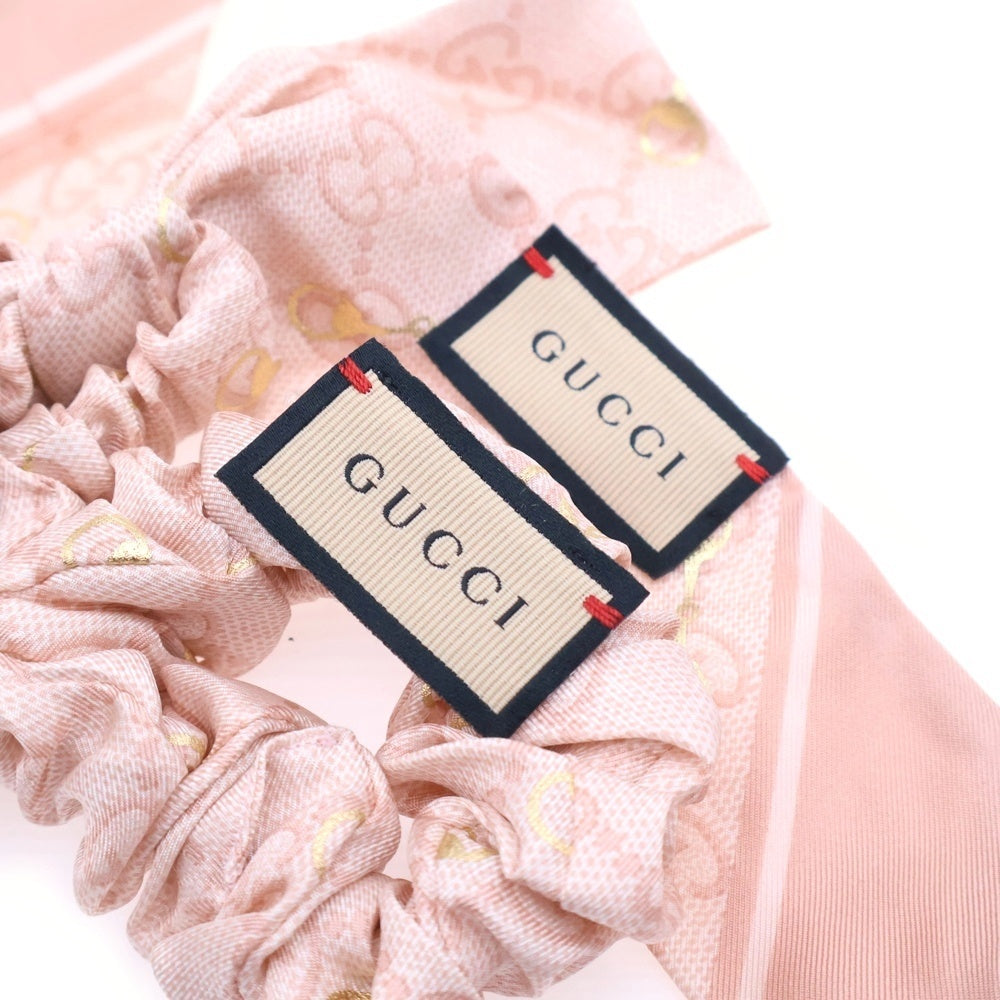 GUCCI(グッチ) GG 総柄 リボン シルク ヘアアクセサリー ヘアゴム シュシュ セット ピンク レディース 770292