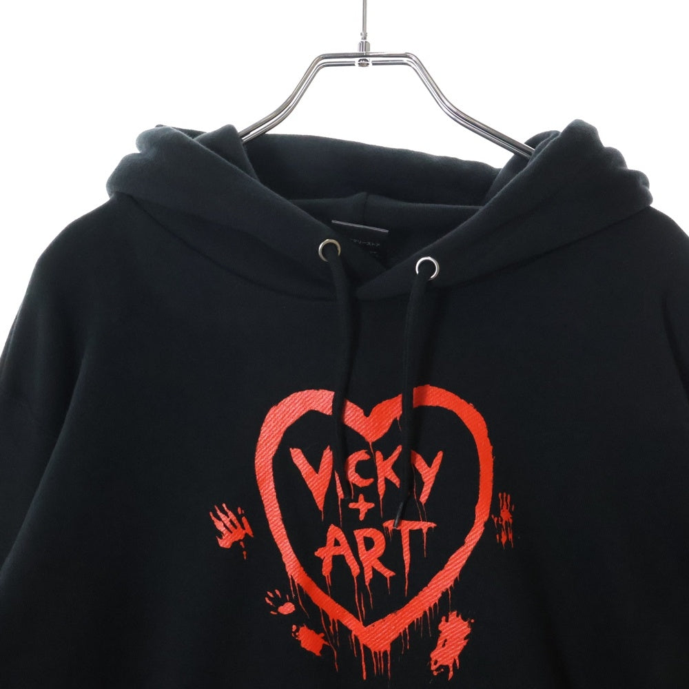 NO BRAND(ノーブランド) テリファー 聖夜の悪夢 VICKY ART ビッキー アート フロントプリント プルオーバースウェットパーカー フーディ ブラック