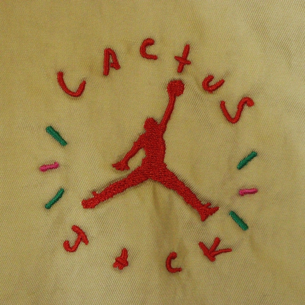 NIKE(ナイキ) 21SS ×TRAVIS CACTUS JACK AIR JORDAN トラヴィス カクタスジャック エアジョーダン ファイヤーパターン ナイロン 半袖シャツ カーキ CW3128-247