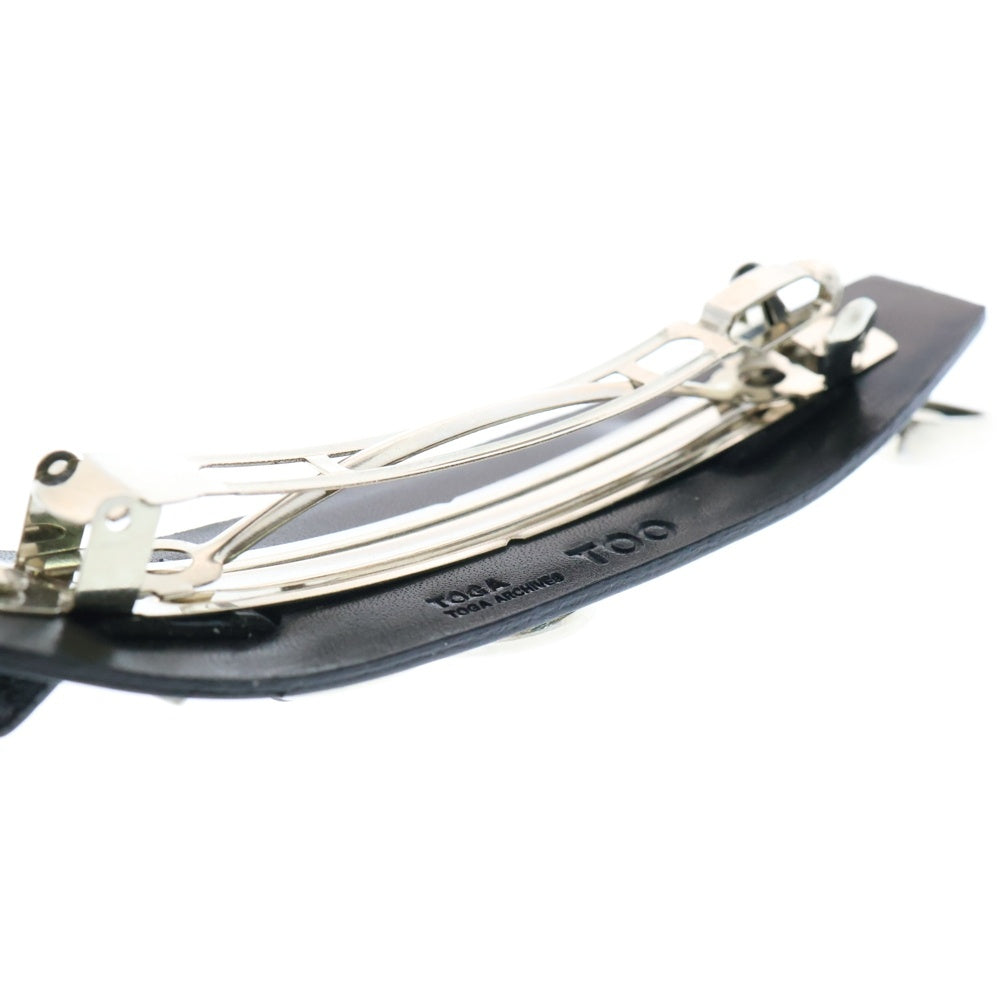 TOGA ARCHIVES(トーガアーカイブス) METAL LEATHER BARRETTE メタルデザイン レザー バレッタ ヘアアクセサリー ブラック レディース TZ242-AK931
