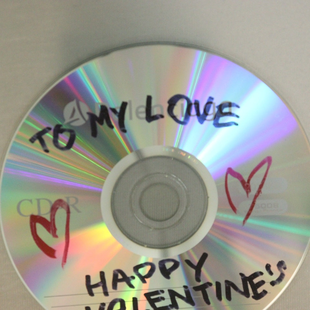 BALENCIAGA(バレンシアガ) TO MY LOVE HAPPY VALENTINE TEE トゥマイラブ ハッピーバレンタイン CD 半袖Tシャツ アイボリー 764235 TQVE4