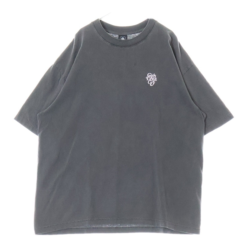 Girls Don't Cry(ガールズドントクライ) DC Logo Tee ロゴプリント クルーネック 半袖Tシャツ カットソー グレー
