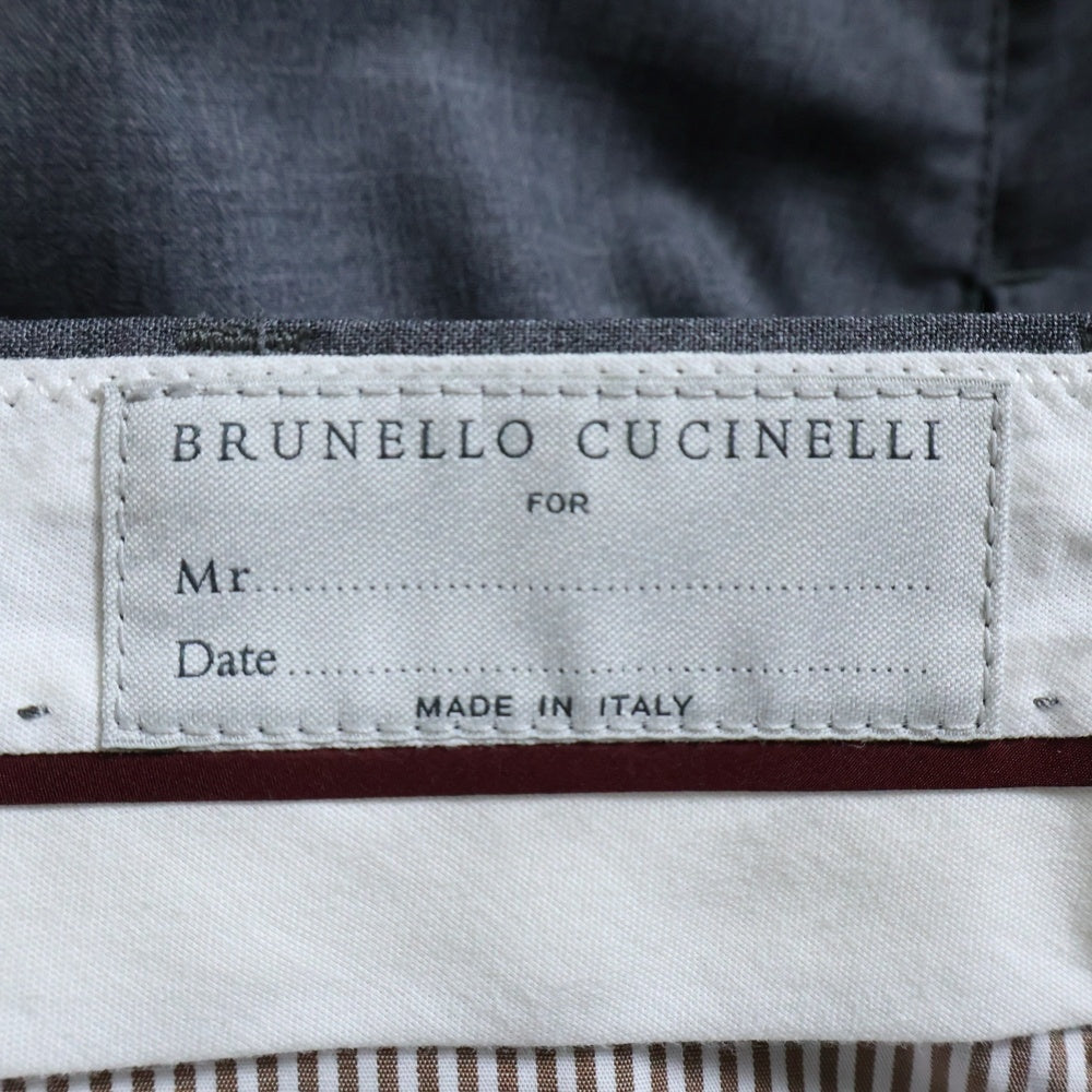 BRUNELLO CUCINELLI(ブルネロクチネリ) LEISURE FIT ウール コットン 2タック ジップフライ テーパード スラックスパンツ グレー M032PE1920