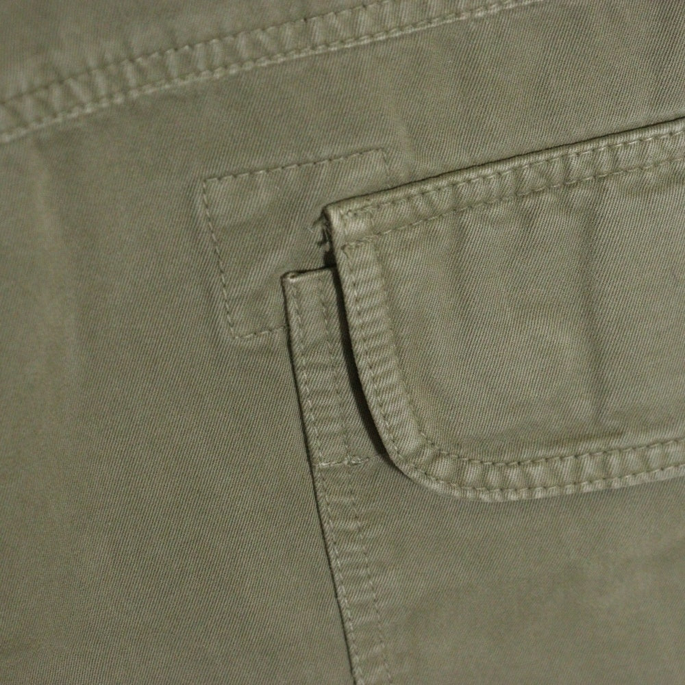 BRUNELLO CUCINELLI(ブルネロクチネリ) LEISURE FIT コットン ジップフライ カーゴパンツ カーキ DB91921