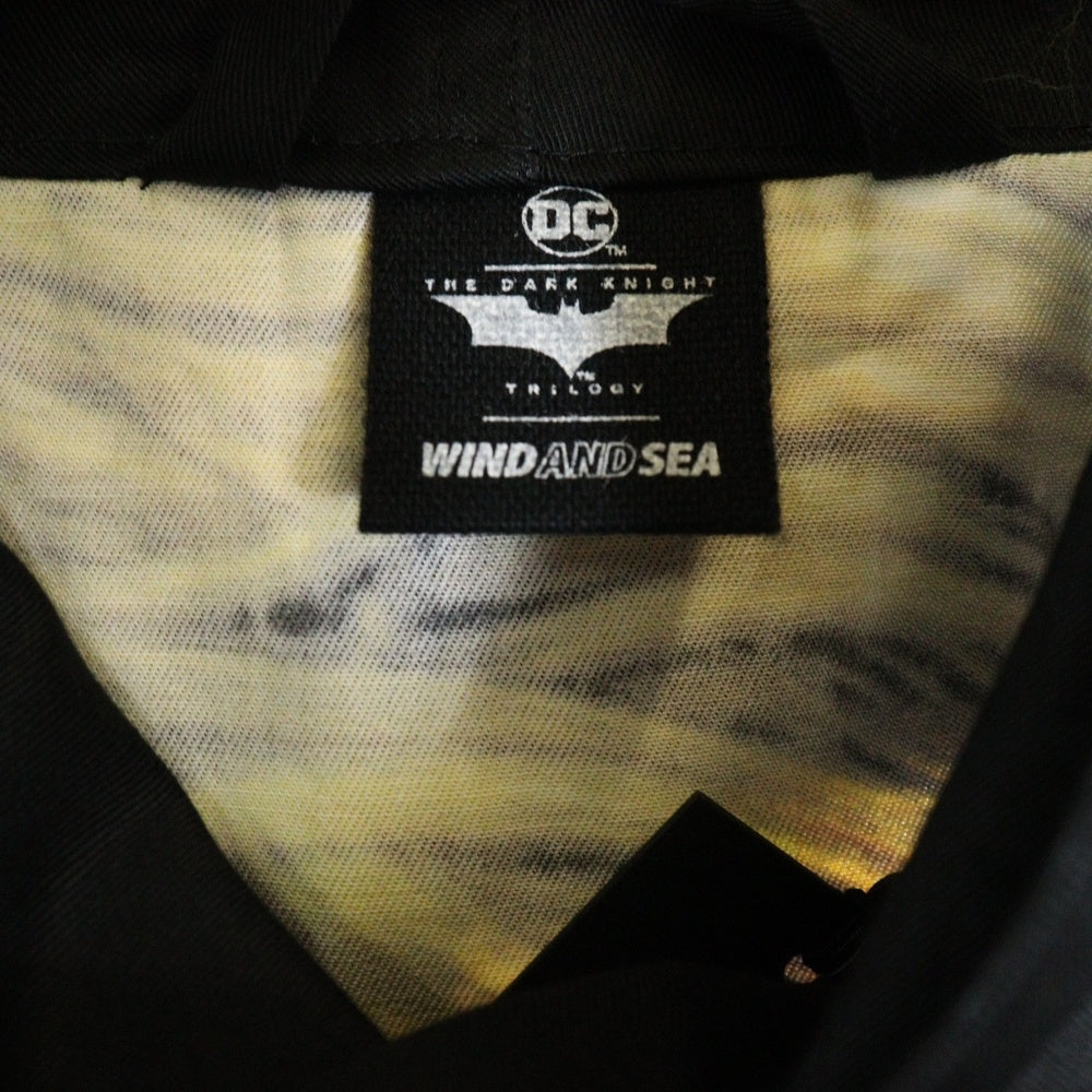 WIND AND SEA(ウィンダンシー) ×THE DARK KNIGHT THE JOKER MASCOTOKDS COAT ザダークナイト ジョーカー グラフィックフォトプリント ロングコート ジャケット WDS-C-JOKR-24-Q1-TP-01