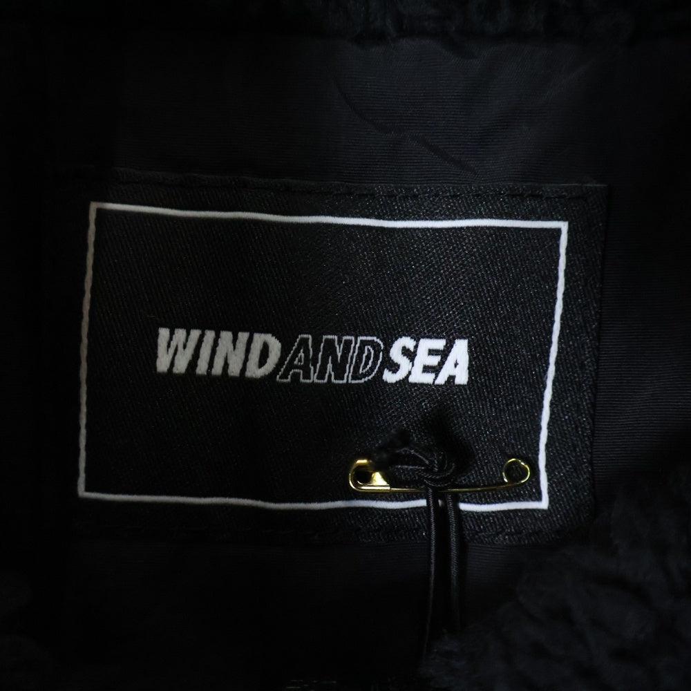 WIND AND SEA(ウィンダンシー) WDS PALM TREE PATTERN FLEECE VEST パームツリーパターン フロントロゴ刺繍 総柄 フリースベスト ブラック/ホワイト WDS-O-PMT-23-Q2-JK-03