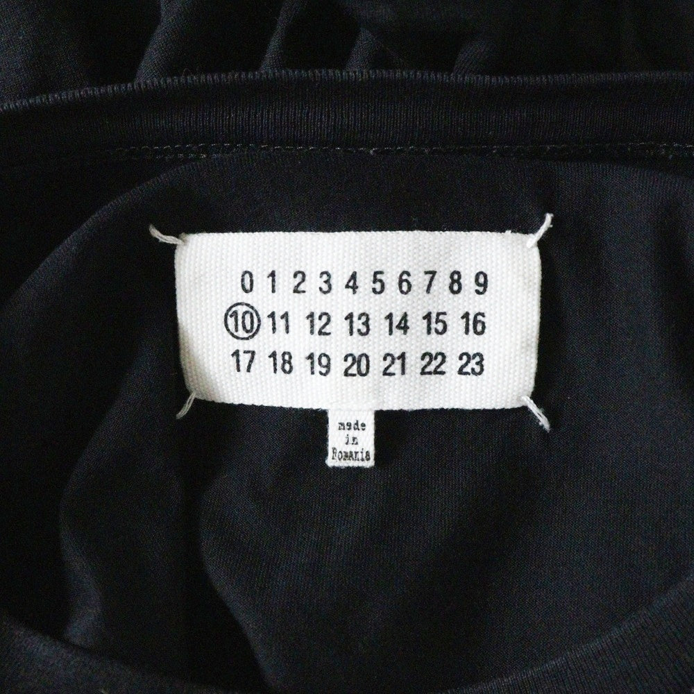 Martin Margiela 10(マルタンマルジェラ) 22SS リバースロゴ アップサイドダウン エンブロイダリー クルーネック半袖Tシャツ カットソー ブラック S30GC0701