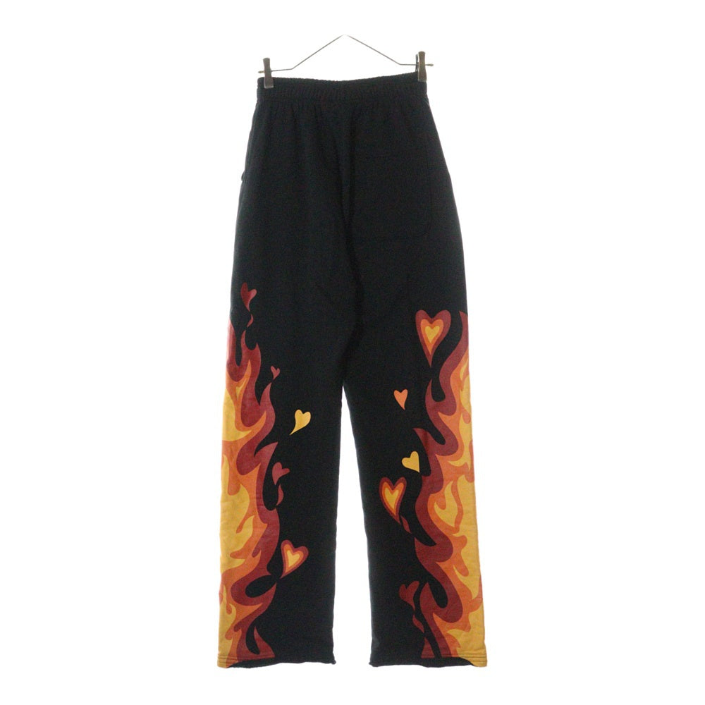 drew house(ドリューハウス) 22AW FIRE SWEATPANT ファイアー ロゴプリント ドローコード カットオフ スウェットパンツ ブラック/レッド