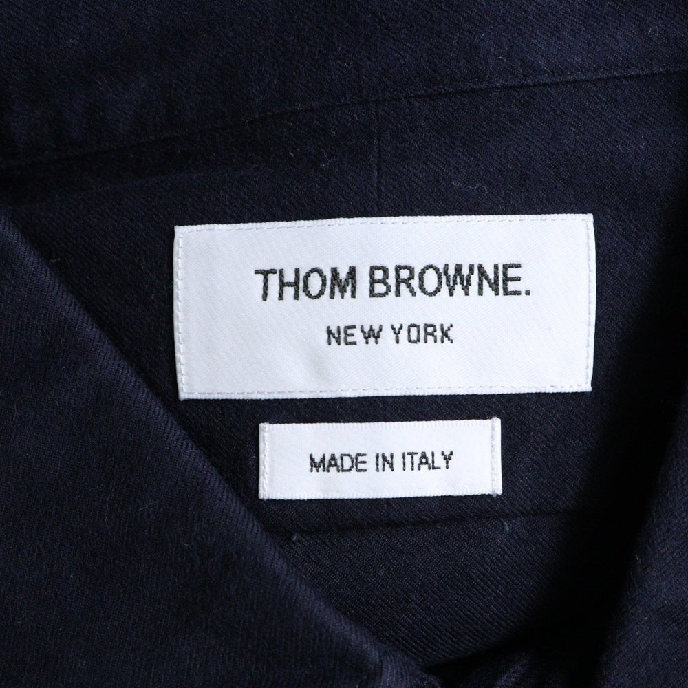 THOM BROWNE(トムブラウン) 25SS FLANNEL 4BAR SHIRT フランネル 4バー コットン ボタンダウン 長袖シャツ ネイビー MWL272A-05245-415