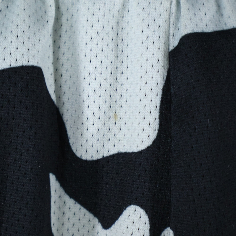 mastermind JAPAN(マスターマインドジャパン) ×Mastermind ミッチェルアンドネス スカルプリント メッシュ ハーフパンツ ブラック/ホワイト SHORMM20097-MNN