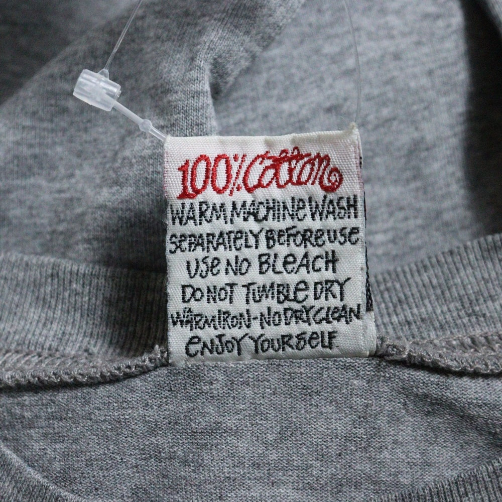 STUSSY(ステューシー) フロントロゴ刺繍 クルーネック半袖Tシャツ カットソー グレー