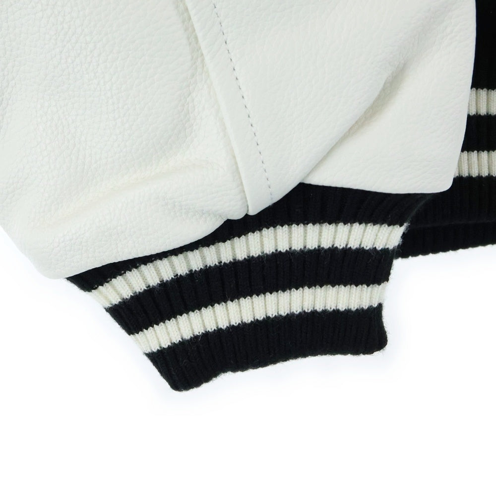 A BATHING APE(アベイシングエイプ) 25AW RELAXED VARSITY JACKET ロゴパッチ リラックス バーシティジャケット スタジャン ブラック/ホワイト 001HJI801001M