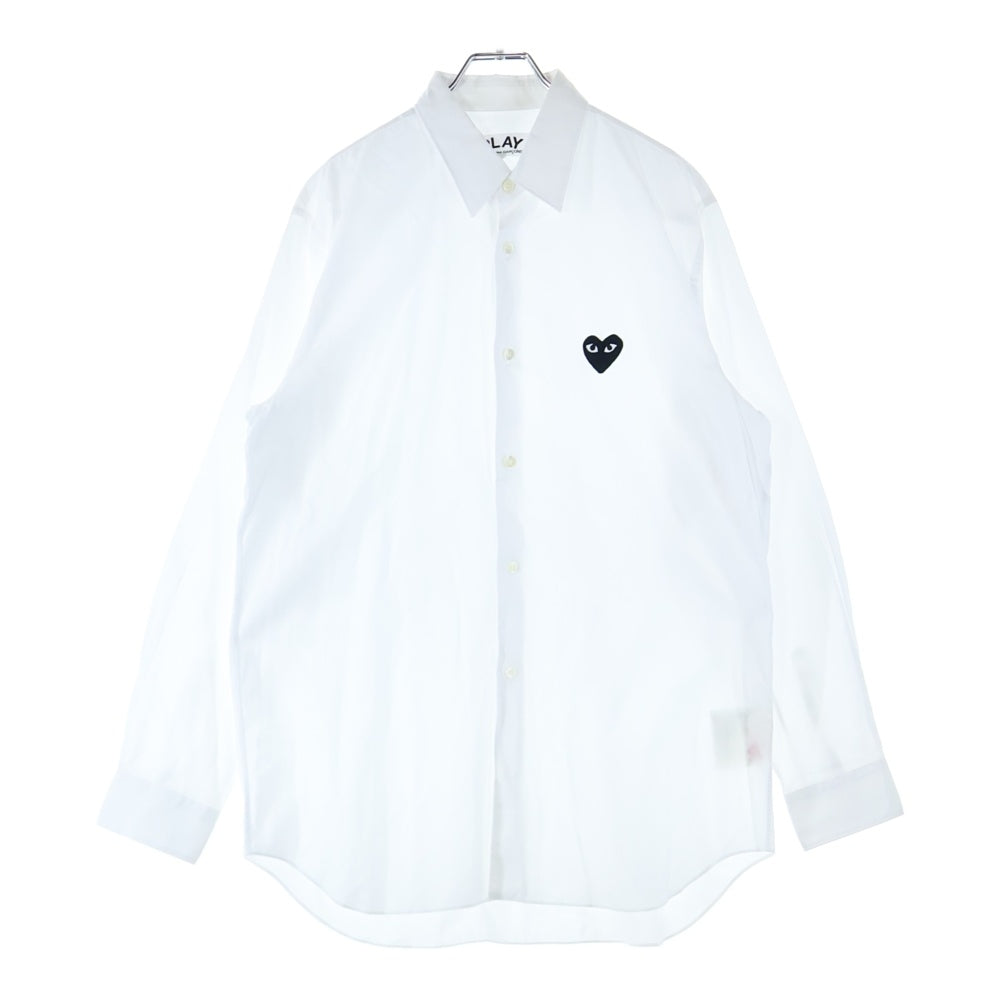 PLAY COMME des GARCONS(プレイコムデギャルソン) ワンポイントエンブロイダリー 長袖 レギュラーカラーシャツ ホワイト AZ-B004 AD2021/8