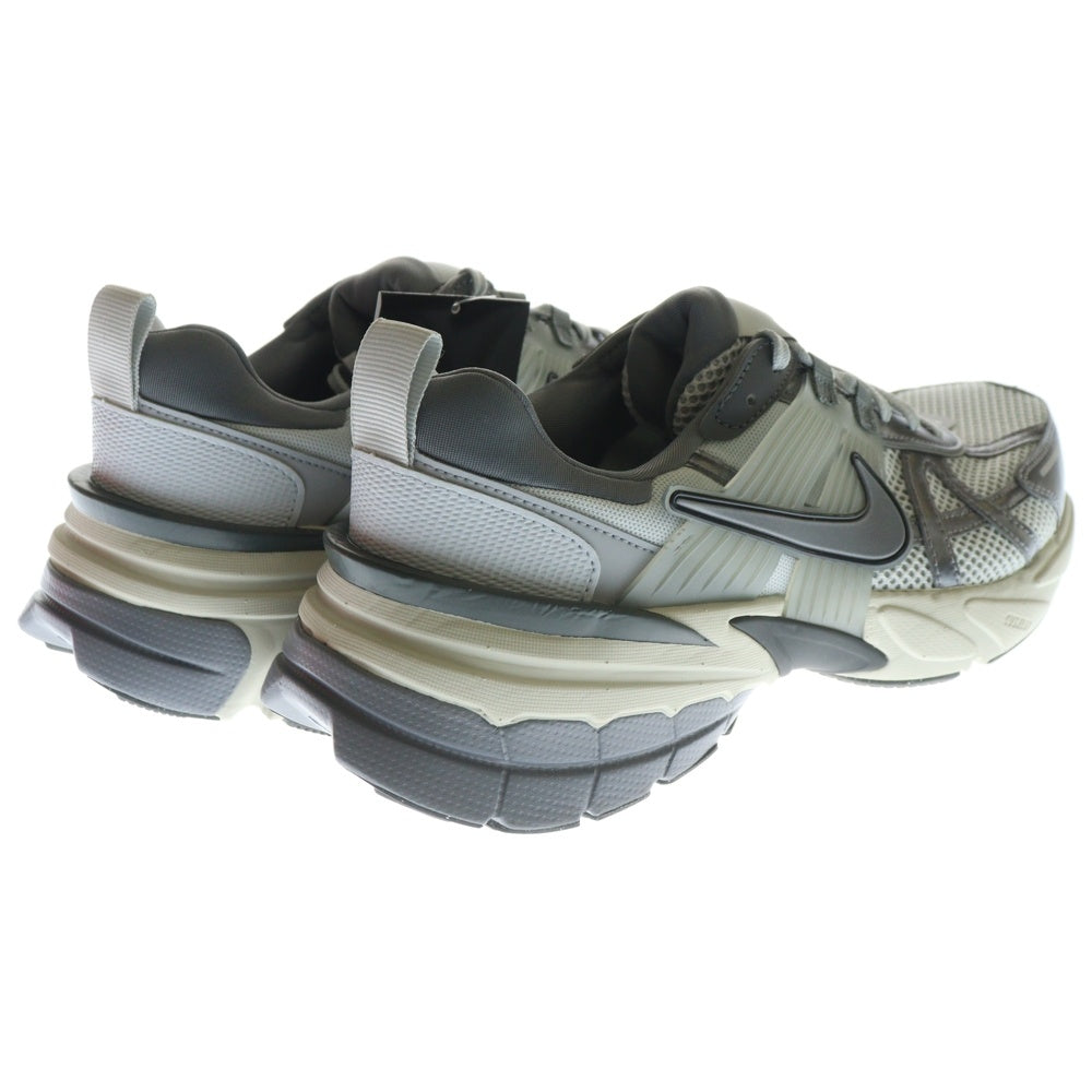 NIKE(ナイキ) WMNS V2K RUN PURE PLATINUM ウィメンズ ラン ピュアプラチナム ローカットスニーカー ホワイト/シルバー US12/29cm FD0736-003