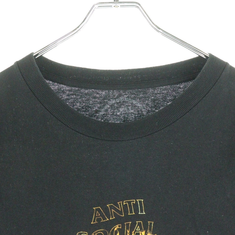 ANTI SOCIAL SOCIAL CLUB(アンチソーシャルソーシャルクラブ) ファイアパターンロゴ半袖Tシャツ カットソー ブラック