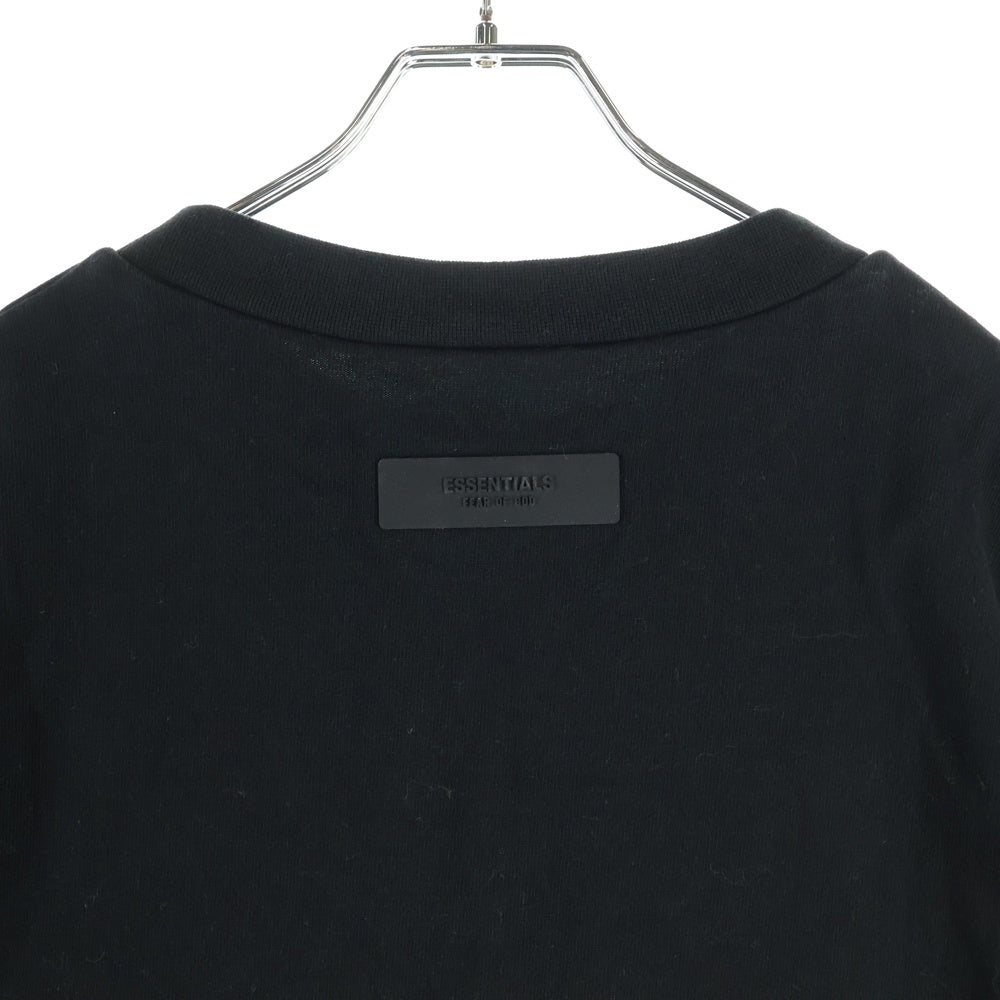 ESSENTIALS FEAR OF GOD(エッセンシャル フィアオブゴッド) ラバーロゴ モックネック 半袖Tシャツ ブラック
