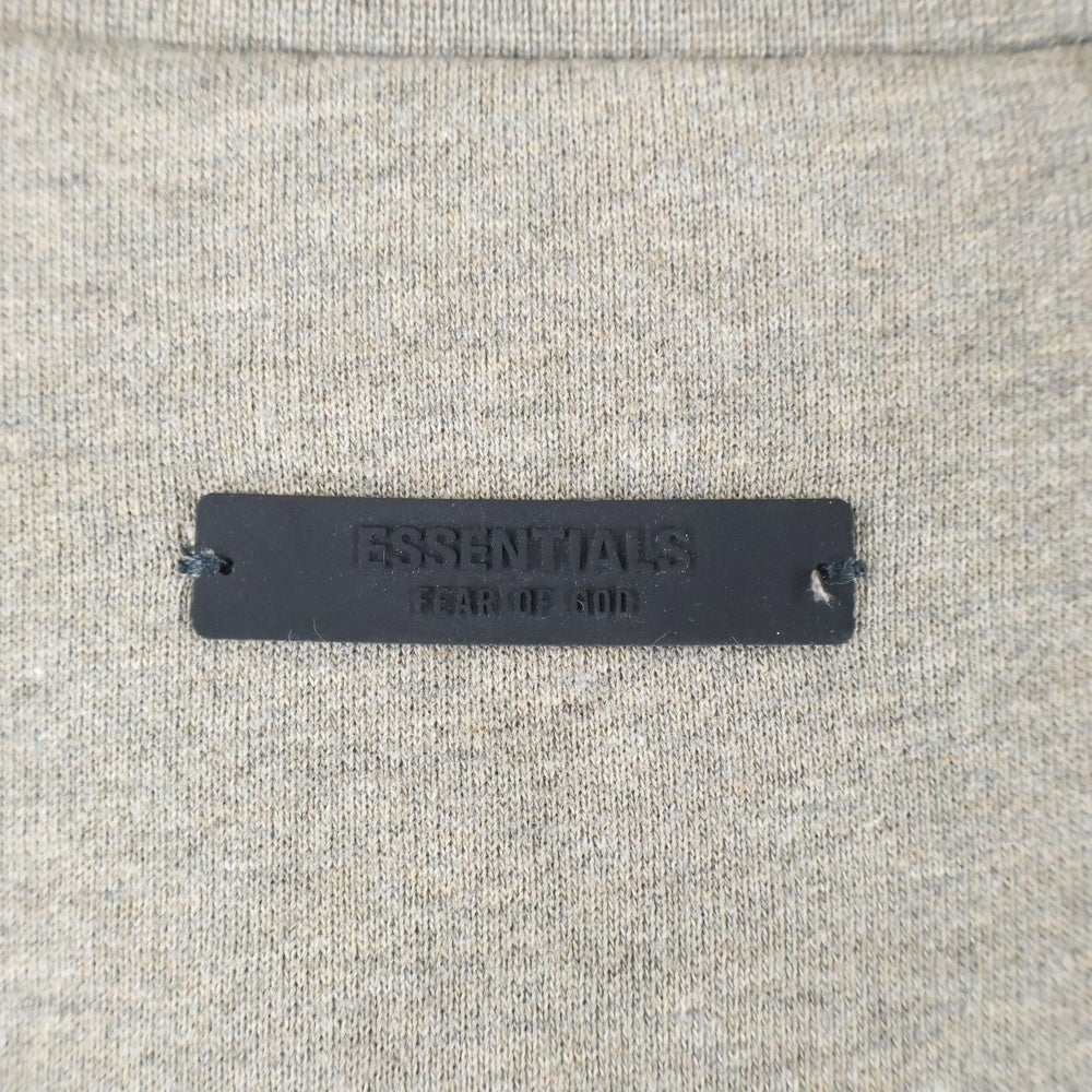 ESSENTIALS FEAR OF GOD(エッセンシャル フィアオブゴッド) ラバーロゴ モックネック スウェットトレーナー グレー