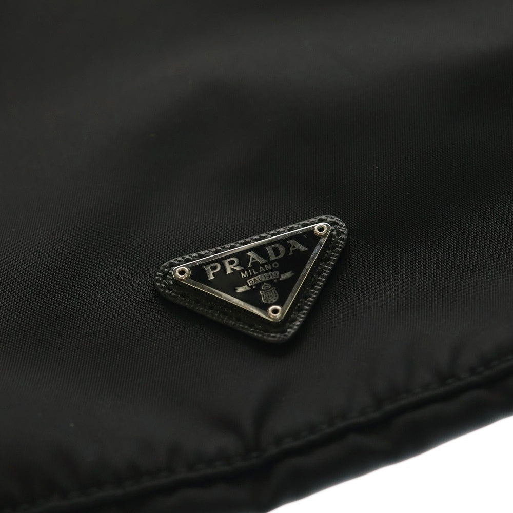 PRADA(プラダ) トライアングルロゴプレート ナイロン 巾着 ポーチ ブラック