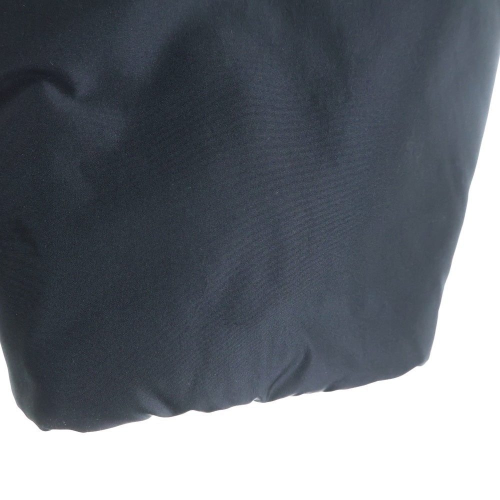 BALENCIAGA(バレンシアガ) 18AW Padder Windbreaker パッダーウィンドブレイカー バックロゴプリント ジップアップ パファージャケット ブラック 533910 TYD36