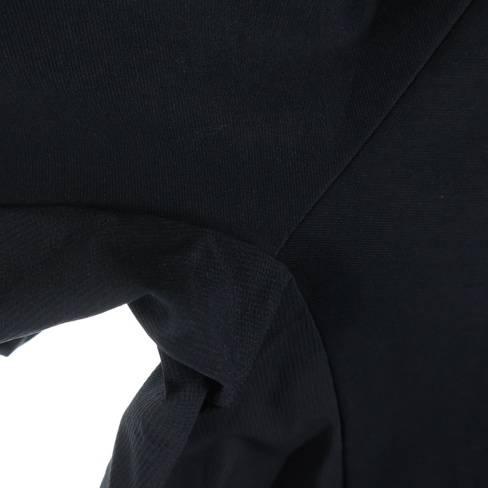 White Mountaineering(ホワイトマウンテニアリング) 24SS ラグランスリーブ スタンドカラー アシンメトリー ジップアップ トラックジャケット ジャージ ブラック BK2471501BK2471501