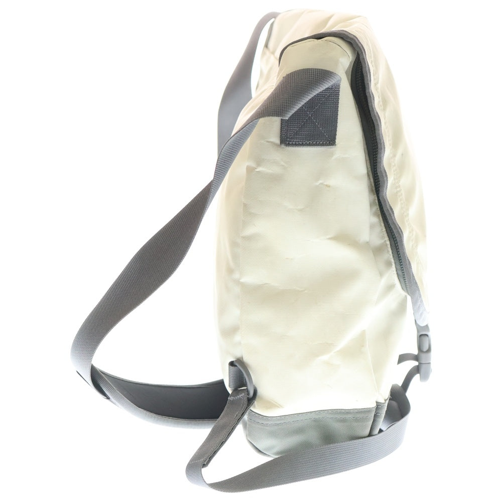 THE NORTH FACE(ザノースフェイス) ロゴプリント フラップ メッセンジャーバッグ ショルダーバッグ ホワイト/グレー