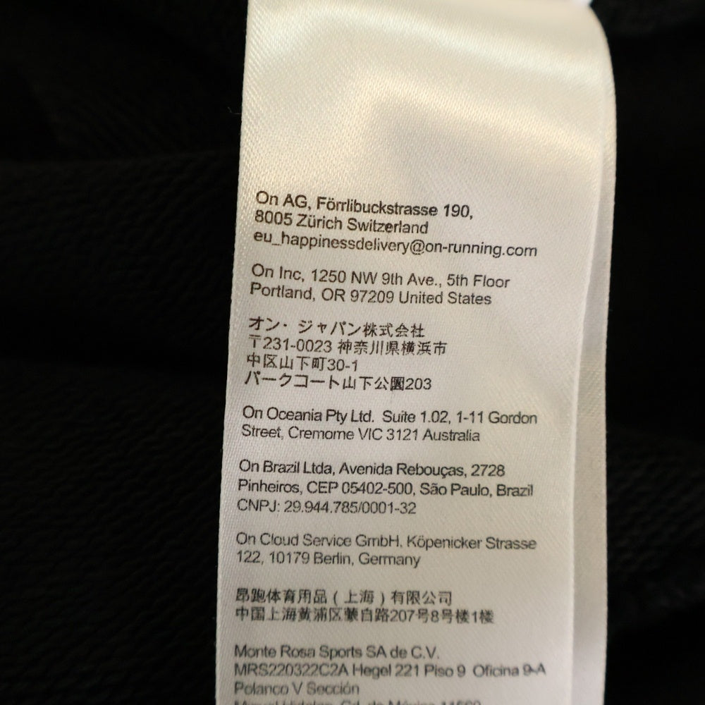 On(オン) CLUB HOODIE GRAPHIC グラフィック 両面プリント スウェットフーディ プルオーバーパーカー ブラック 1MF3053
