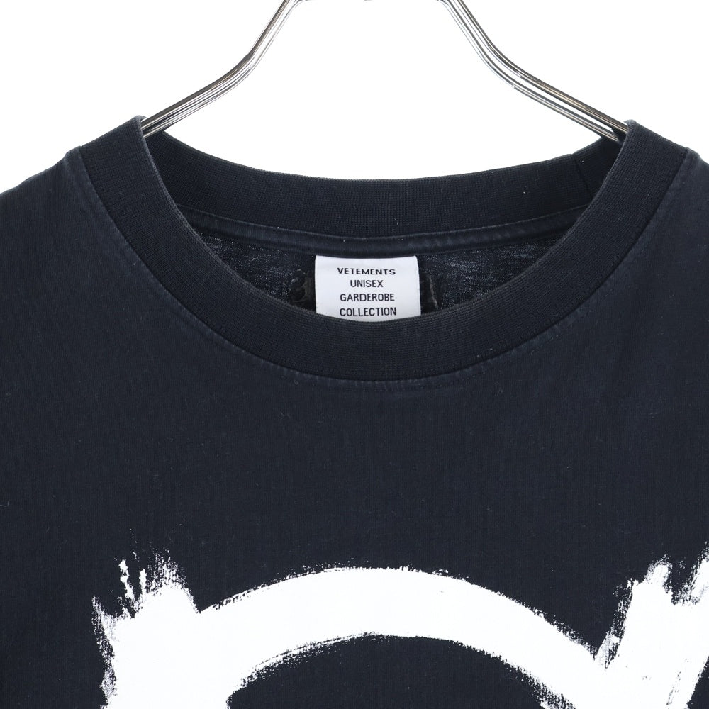 VETEMENTS(ヴェトモン) 22AW DOUBLE ANARCHY LOGO T-SHIRT ダブル アナーキー ロゴプリント クルーネック 半袖Tシャツ カットソー ブラック UE52TR290B