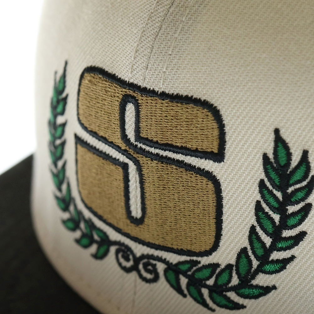 NEW ERA(ニューエラ) ×STUSSY LEAFS ステューシー リーフ ロゴエンブロイダリー ベースボールキャップ 帽子 ホワイト/ブラック 1311076