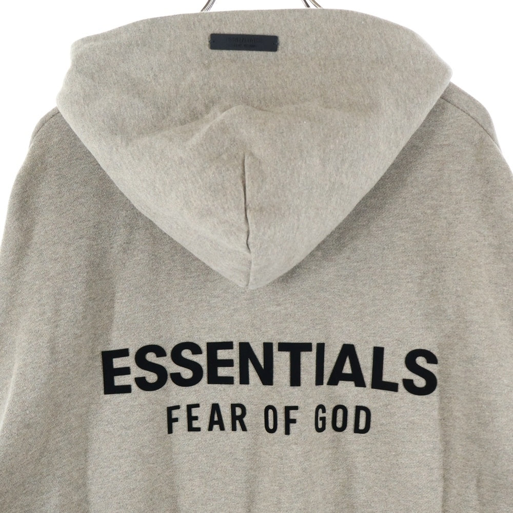 FEAR OF GOD ESSENTIALS(フィアオブゴッド エッセンシャルズ) フロントロゴプリント スウェット プルオーバーパーカー ベージュ