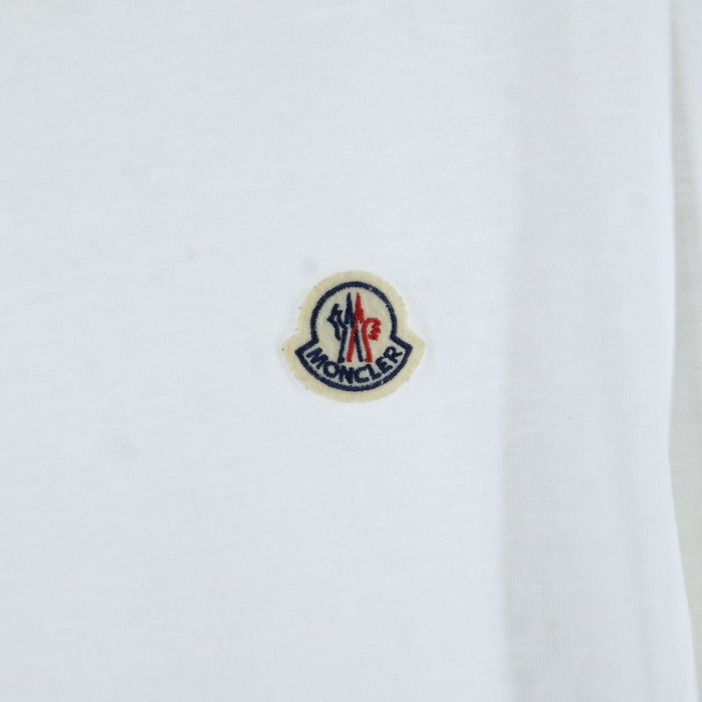 MONCLER(モンクレール) 21AW MAGLIA T-SHIRT マグリア ワッペンロゴ クルーネック 半袖Tシャツ カットソー ホワイト G20918C00026 8390T